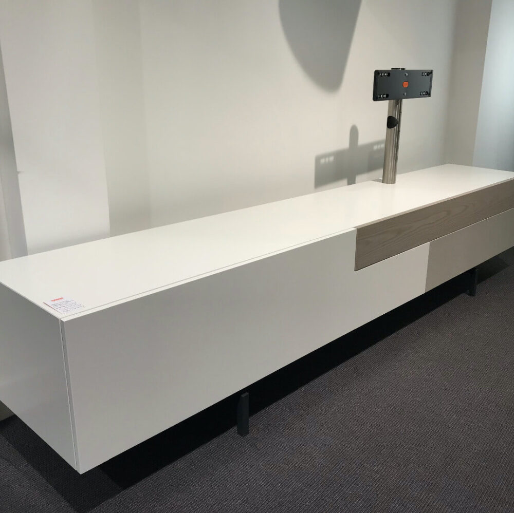 Castelijn Solo Lowboard Apparatuurkast Showroommodel Hoek Links